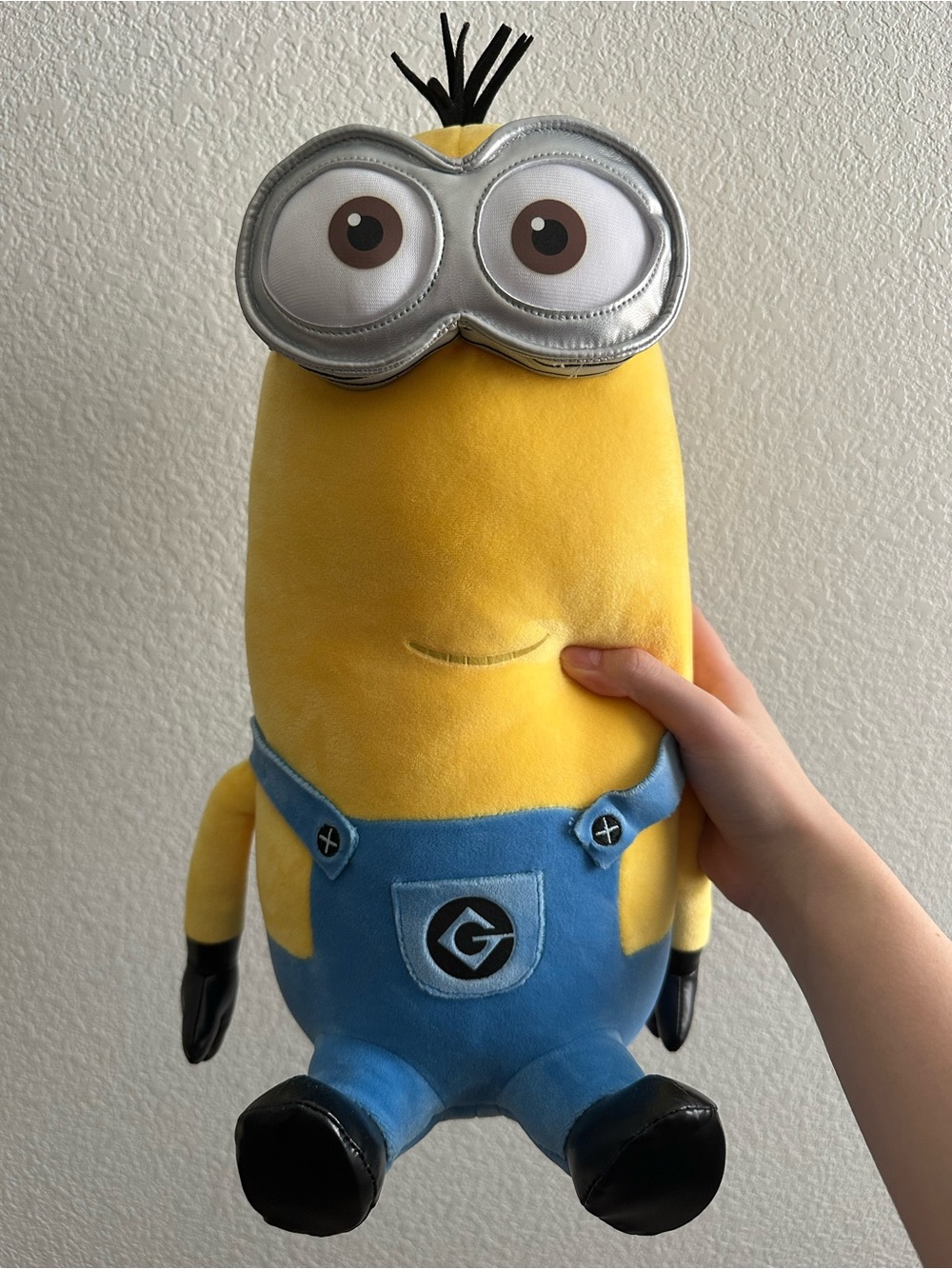 Kevin from Despicable Me Yellow Minion Plush Toy in Blue Overalls - Kids Toy